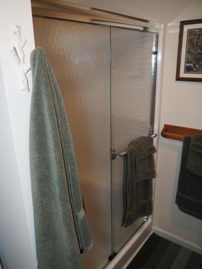 New! The Blessing - A Cute And Cozy Apartment! Benzonia Esterno foto