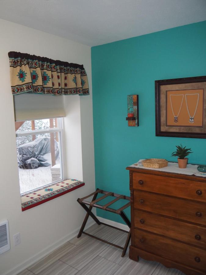 New! The Blessing - A Cute And Cozy Apartment! Benzonia Esterno foto